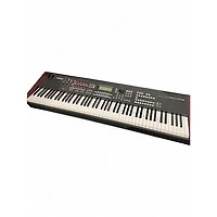 Used Yamaha MOXF8 88 Key Keyboard Workstation