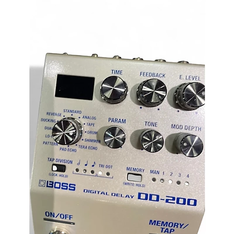 Used BOSS DD200 Digital Delay Effect Pedal