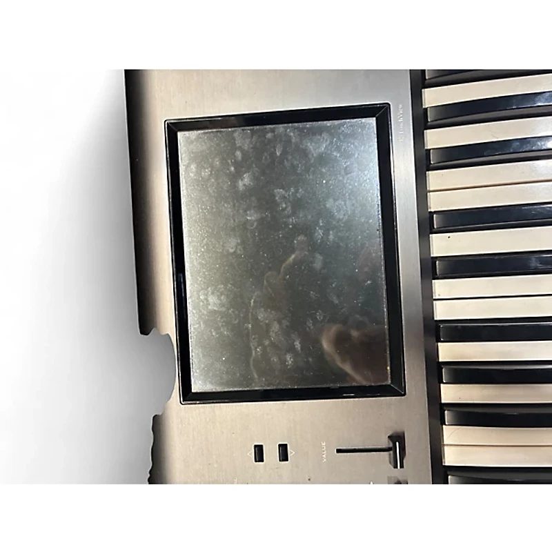 Used KORG Kronos X61 61 Key Keyboard Workstation