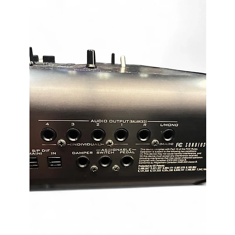 Used KORG Kronos X61 61 Key Keyboard Workstation