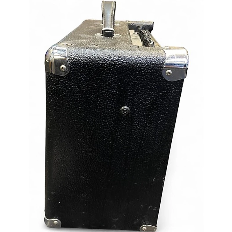 Used Behringer gm110 Guitar Combo Amp