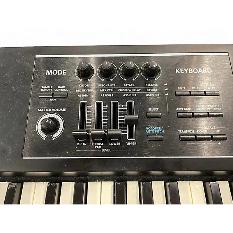 Used Roland JUNO DS88