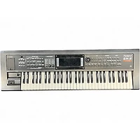 Used Roland GW8 61 Key Keyboard Workstation