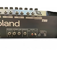 Used Roland KC600 Keyboard Amp