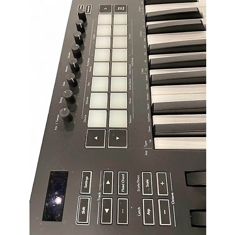 Used Novation Launchkey 25 Key MIDI Controller