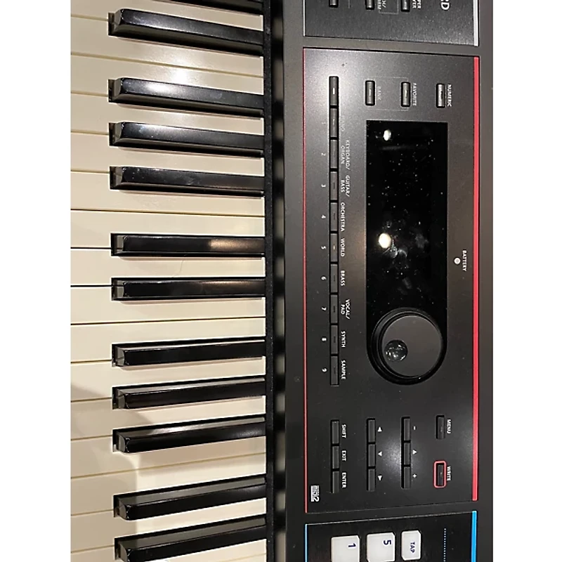 Used Roland Juno DS 88 Key Keyboard Workstation