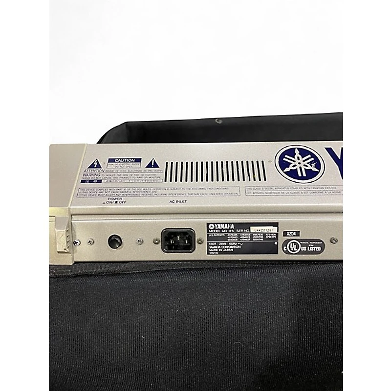 Used Yamaha MX61 61 Key Keyboard Workstation