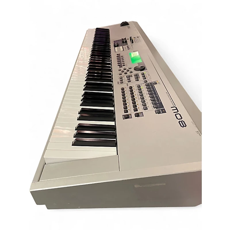 Used Yamaha MO8 88 Key Keyboard Workstation