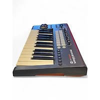 Used Novation Launchkey 25 Key MIDI Controller