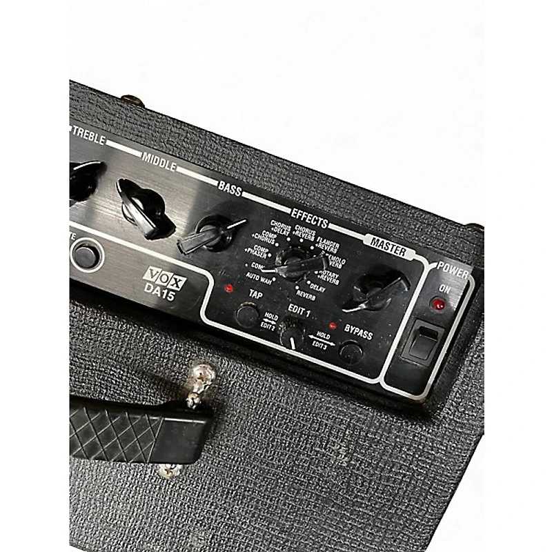 Used VOX DA15 Guitar Combo Amp