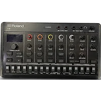 Used Roland T-8 Beat Machine Drum Machine