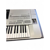 Used Yamaha Tyros 5 61 Key Arranger Keyboard