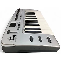 Used M-Audio Oxygen 25 Key MIDI Controller