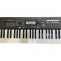 Used KORG KROSS 2 61 Key Keyboard Workstation