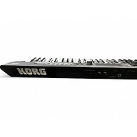 Used KORG KROSS 2 61 Key Keyboard Workstation