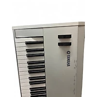 Used Yamaha MO8 88 Key Keyboard Workstation
