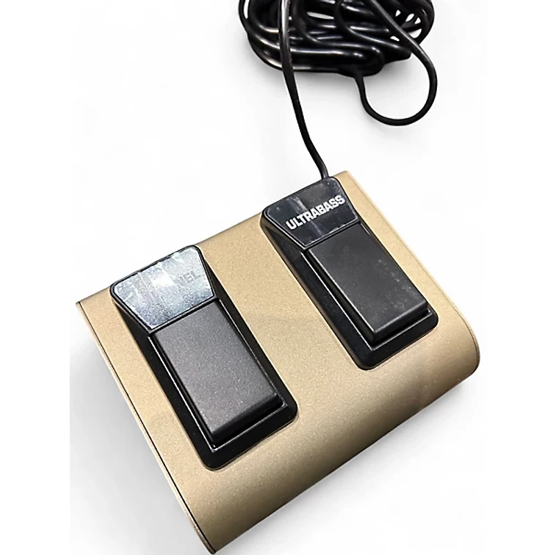 Used Behringer FS112B Footswitch