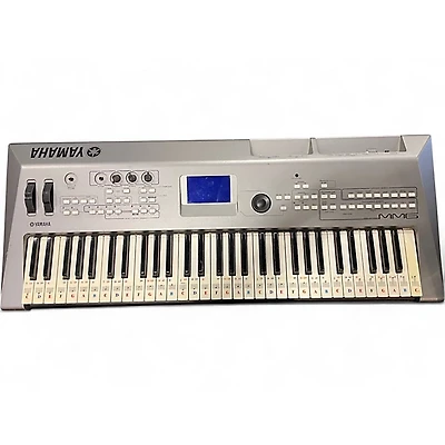 Used Yamaha MM6 61 Key Keyboard Workstation