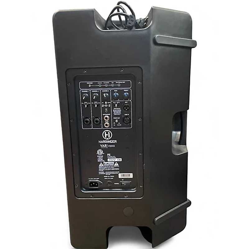 Used Harbinger VARI V2315 Powered Speaker