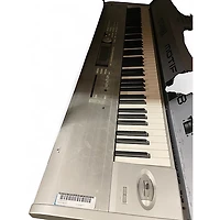 Used KORG Triton Le 88 Key Keyboard Workstation