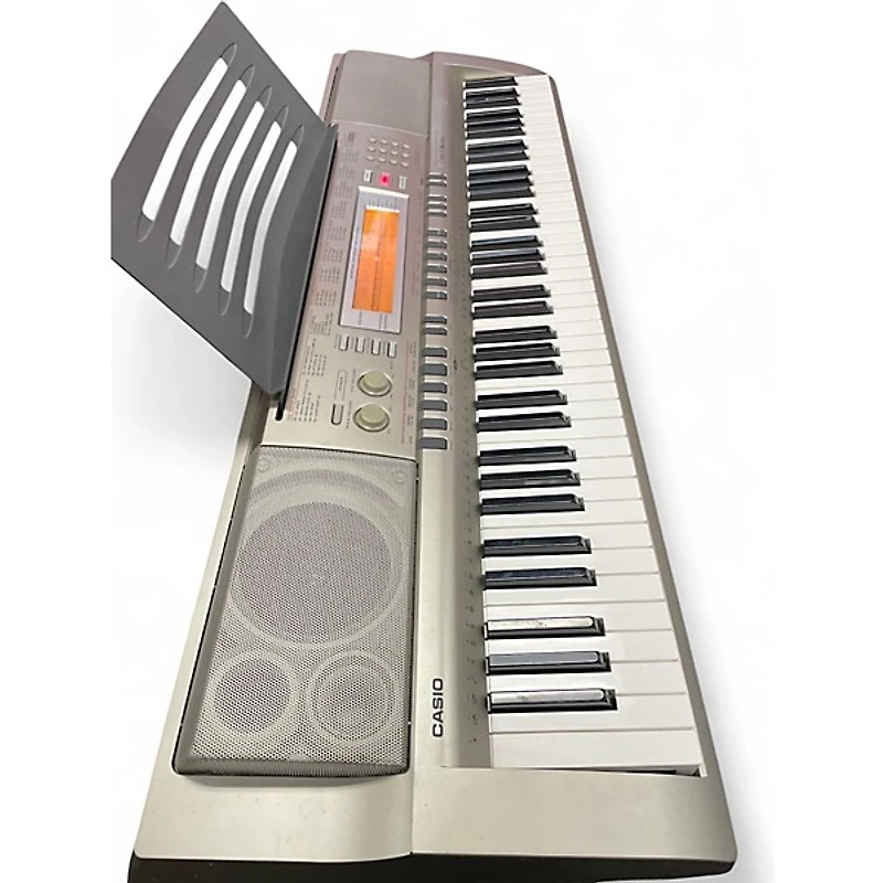 Used Casio WK200 76 Key Keyboard Workstation