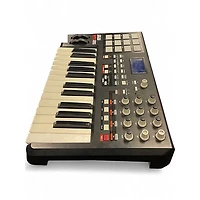 Used Akai Professional MPK25 25 Key MIDI Controller