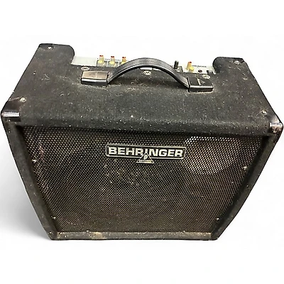 Used Behringer ultratone k900fx Keyboard Amp