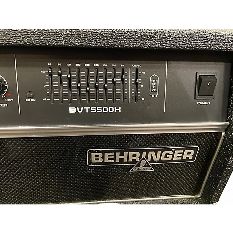 Used Behringer Ultrabass BVT5500H 550W Bass Amp Head