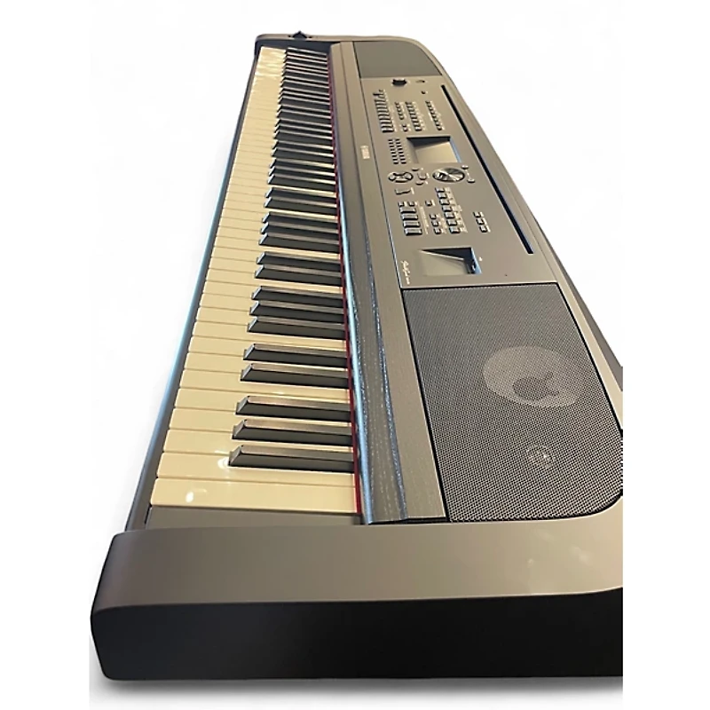 Used Yamaha DGX670 Digital Piano