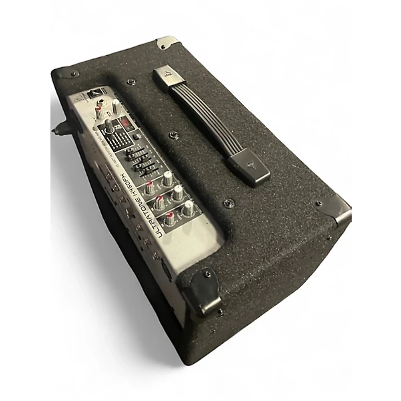 Used Behringer ultratone k450x Keyboard Amp