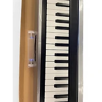Used KORG MicroKey 61 USB MIDI Controller