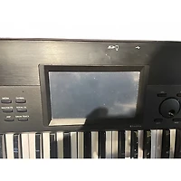 Used KORG Krome 61 Key Keyboard Workstation