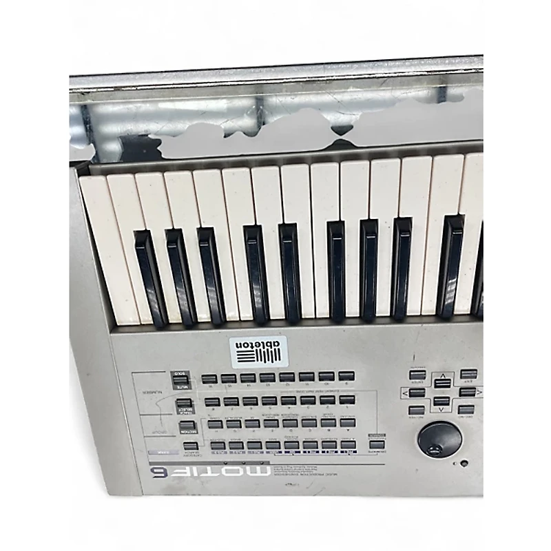 Used Yamaha Motif 6 61 Key Keyboard Workstation