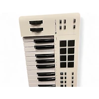 Used Arturia Keylab Essential 49 mk3 MIDI Controller