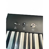 Used Studiologic SL88 Keyboard Workstation
