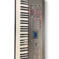 Used Yamaha S90XS 88 Key Synthesizer