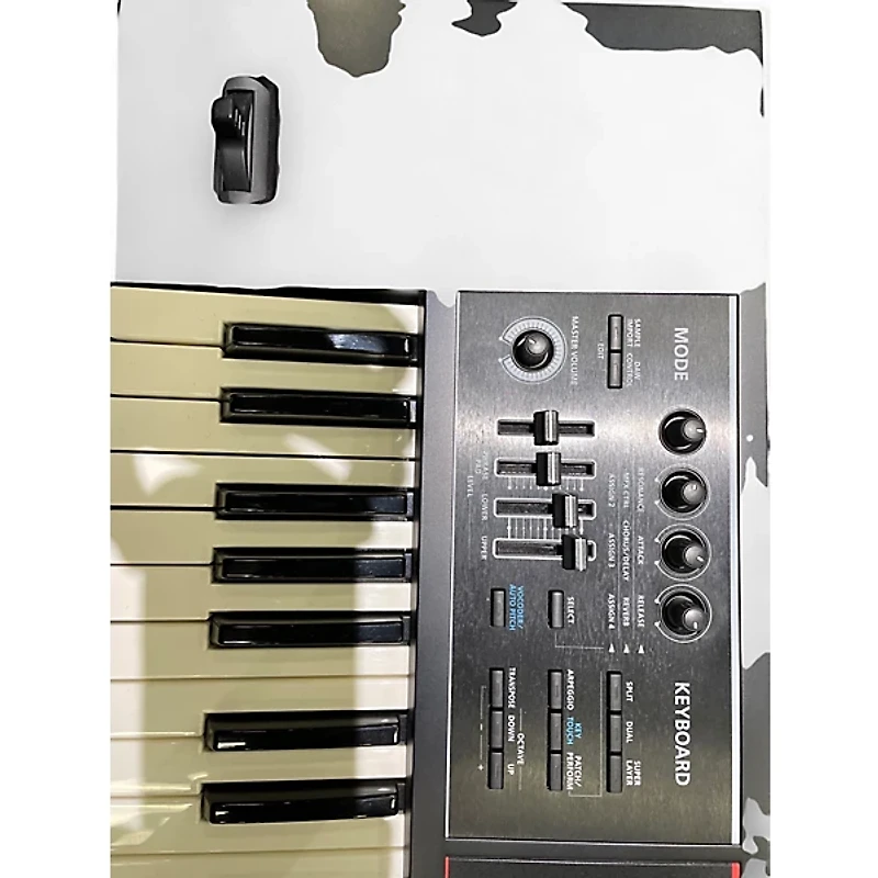 Used Roland JUNO DS Keyboard Workstation