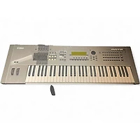 Used Yamaha Motif 6 61 Key Keyboard Workstation