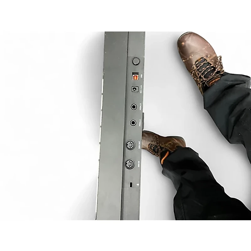 Used Native Instruments Komplete Kontrol S61 MK2 MIDI Controller