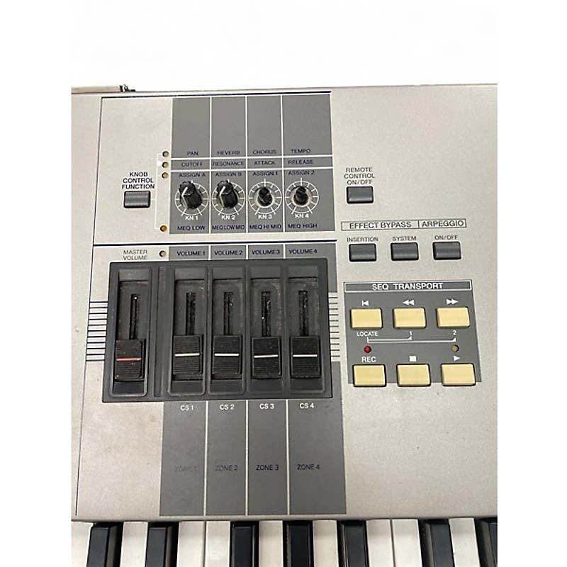 Used Yamaha Motif 8 88 Key Keyboard Workstation