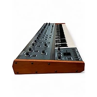 Used Behringer UB-XA Synthesizer