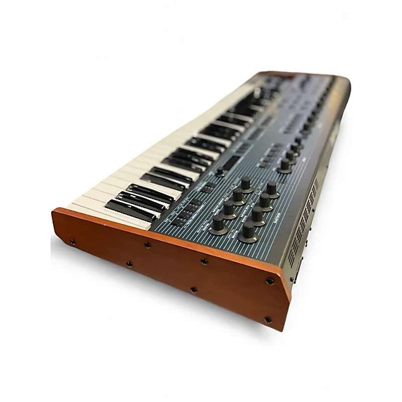 Used Behringer UB-XA Synthesizer