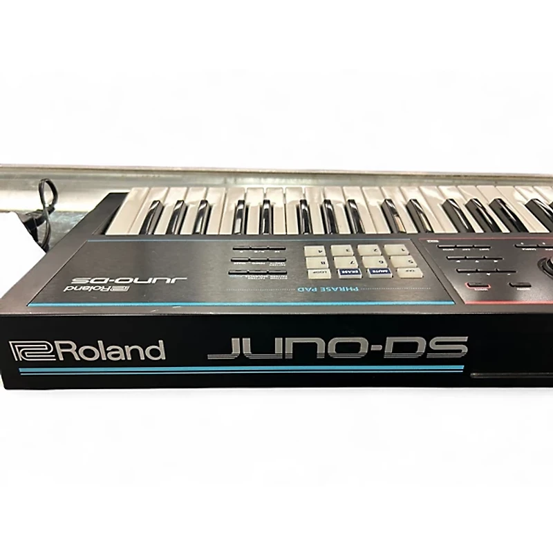 Used Roland JUNO-DS Synthesizer
