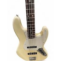 Used Fender Player Jazz Bass Classic White Electric Bass Guitar