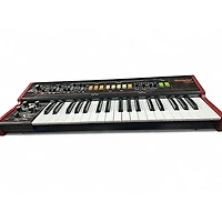 Used Behringer vc340 Synthesizer
