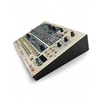 Used Roland  SH-32 Synthesizer