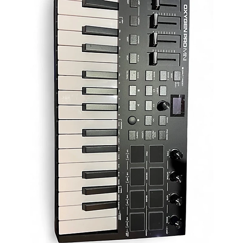 Used M-Audio OXYGEN PRO MINI MIDI Controller