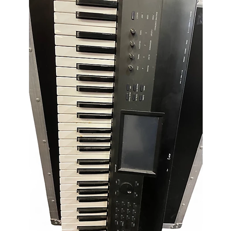Used KORG Krome 88 Key Keyboard Workstation