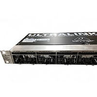 Used Behringer MX882 Unpowered Mixer