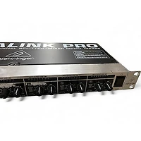 Used Behringer MX882 Unpowered Mixer